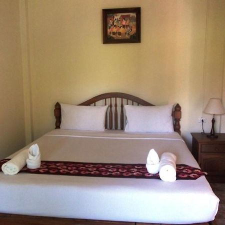 Saver Guesthouse Bãi biển Chaweng Ngoại thất bức ảnh