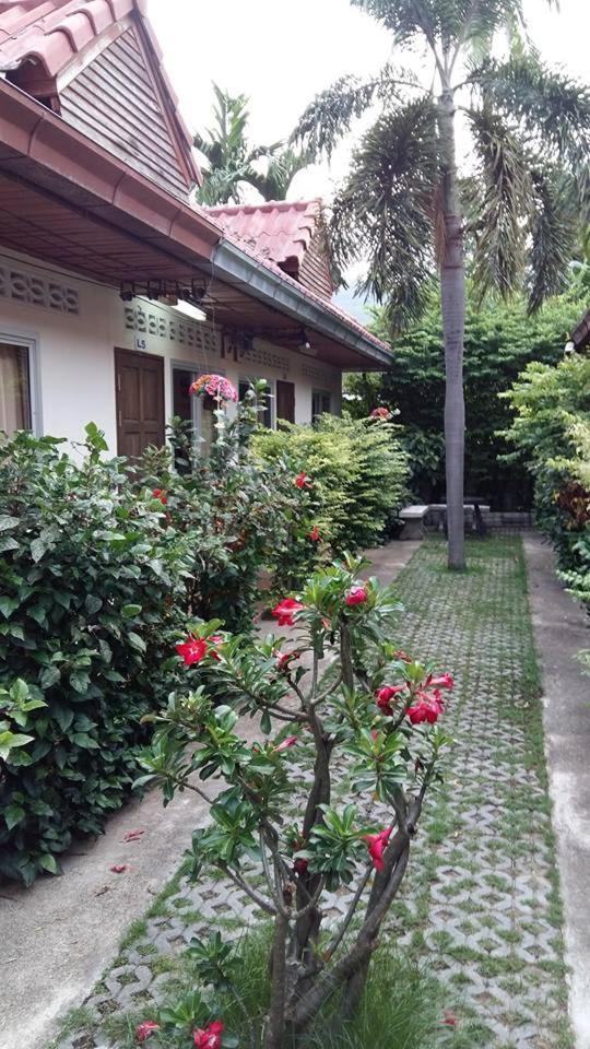 Saver Guesthouse Bãi biển Chaweng Ngoại thất bức ảnh