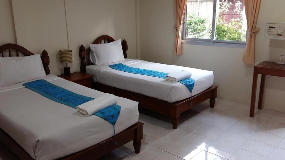 Saver Guesthouse Bãi biển Chaweng Ngoại thất bức ảnh